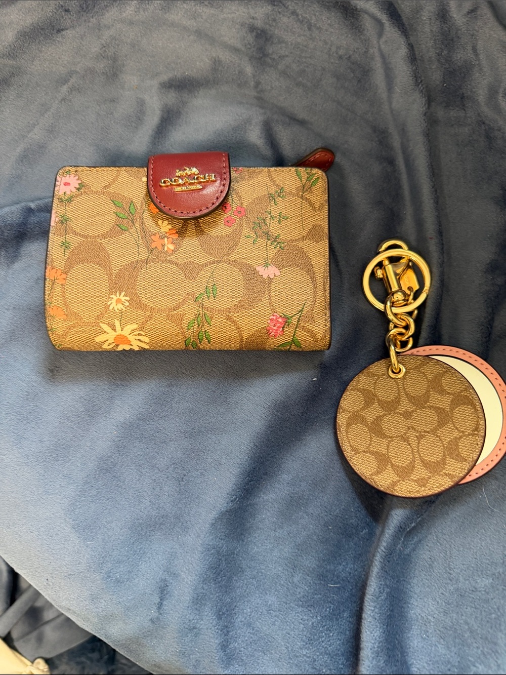 Coach Brown Floral Signature Sm Wallet with Burgundy Snap Coach matching mirror